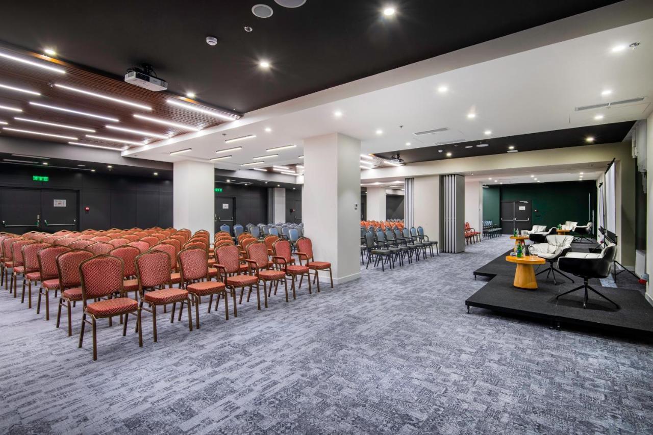 Holiday Inn Yerevan - Republic Square By Ihg Exteriör bild