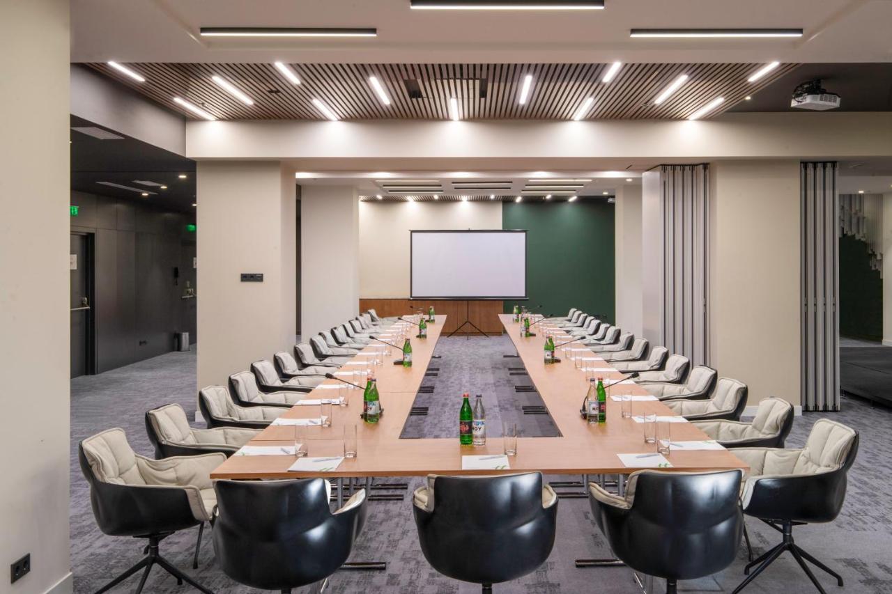 Holiday Inn Yerevan - Republic Square By Ihg Exteriör bild