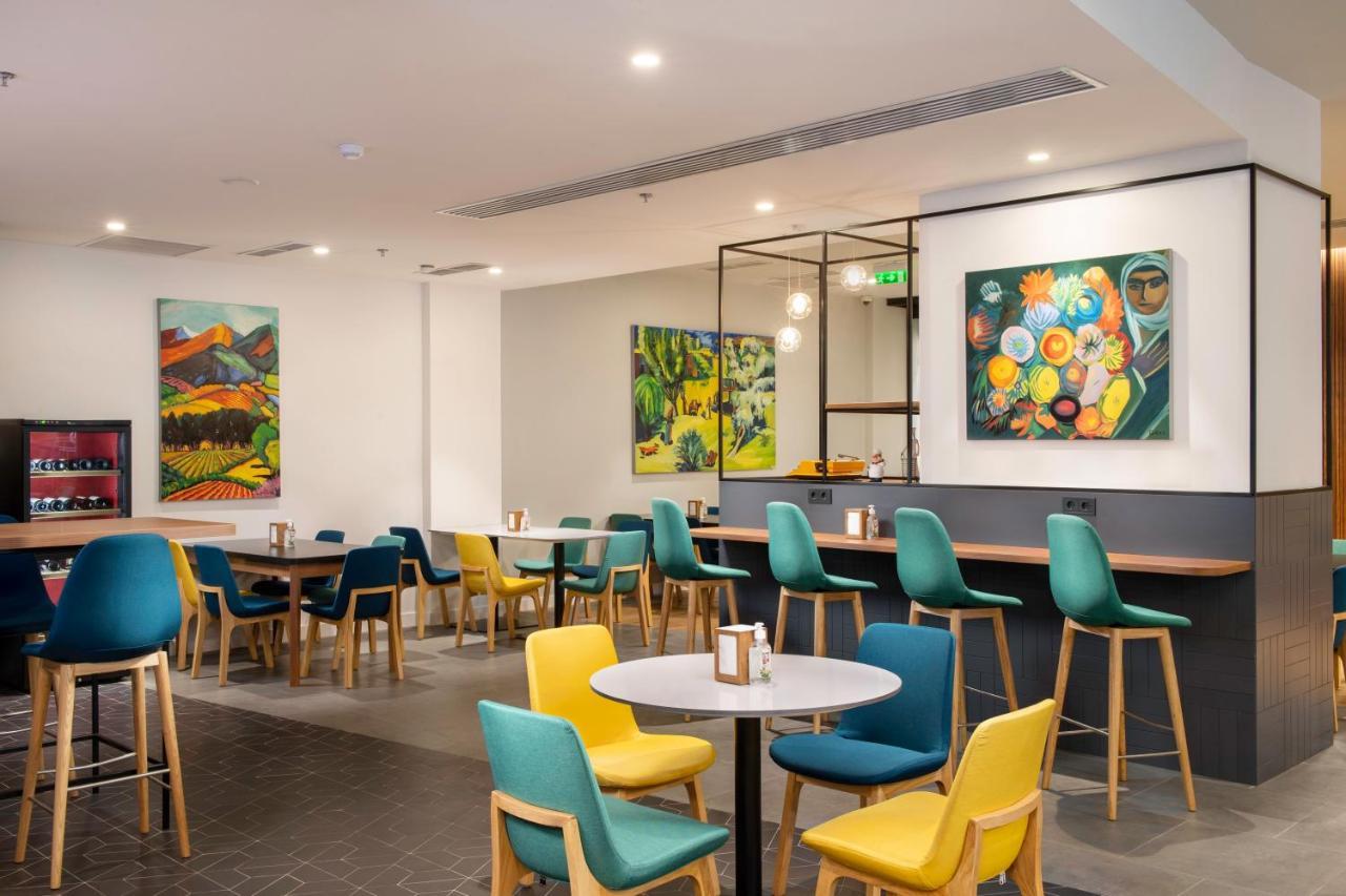 Holiday Inn Yerevan - Republic Square By Ihg Exteriör bild