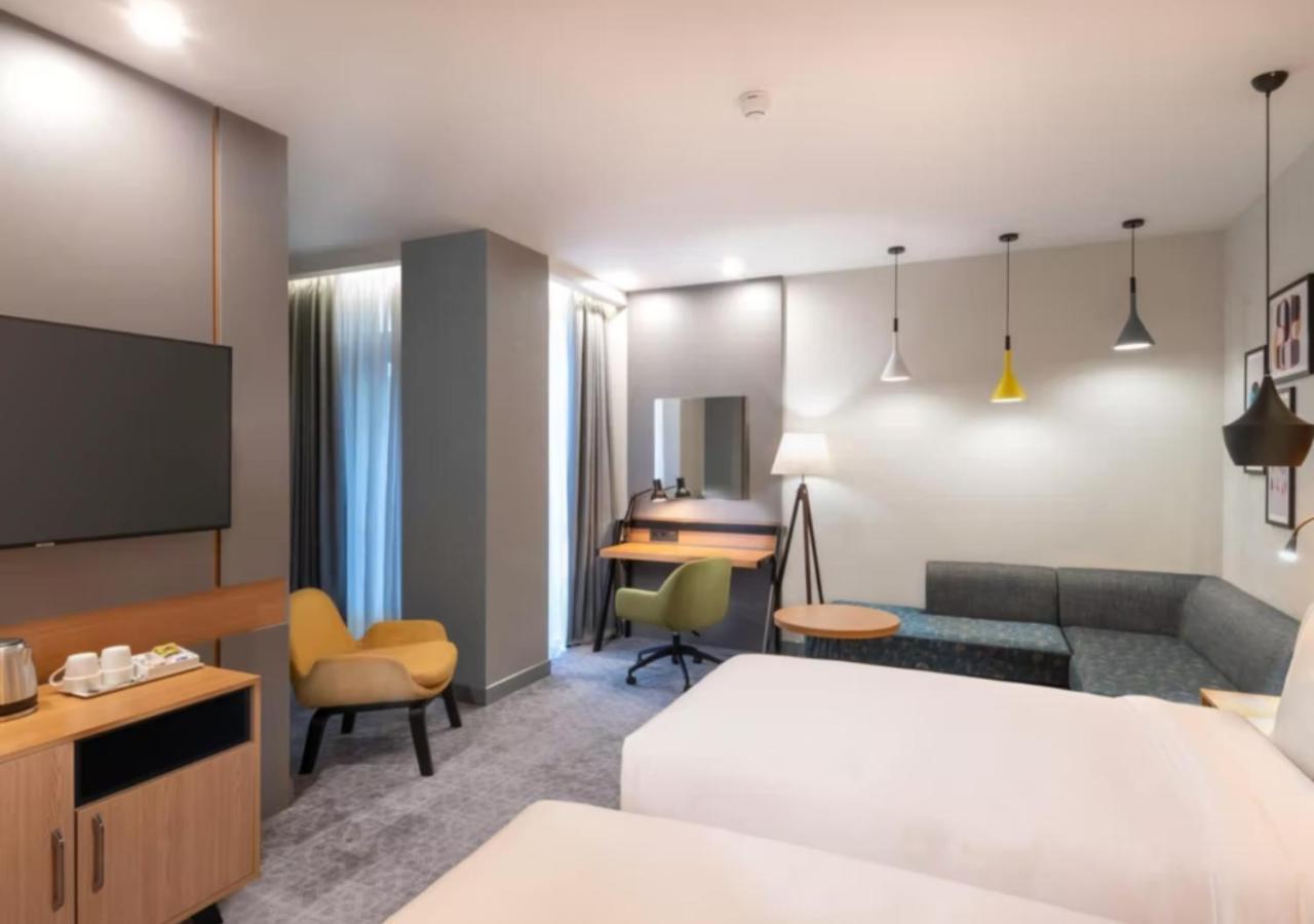 Holiday Inn Yerevan - Republic Square By Ihg Exteriör bild