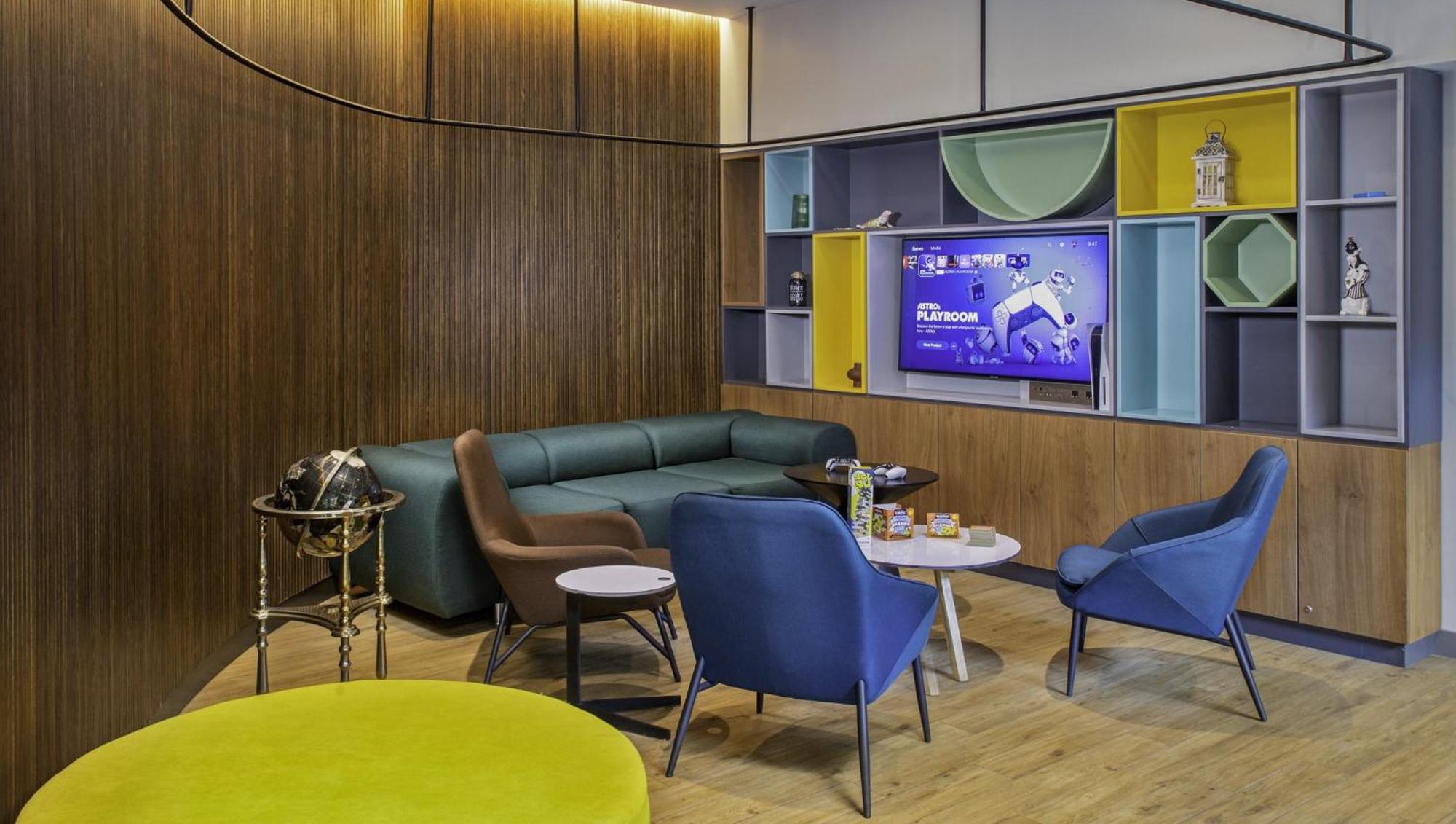 Holiday Inn Yerevan - Republic Square By Ihg Exteriör bild