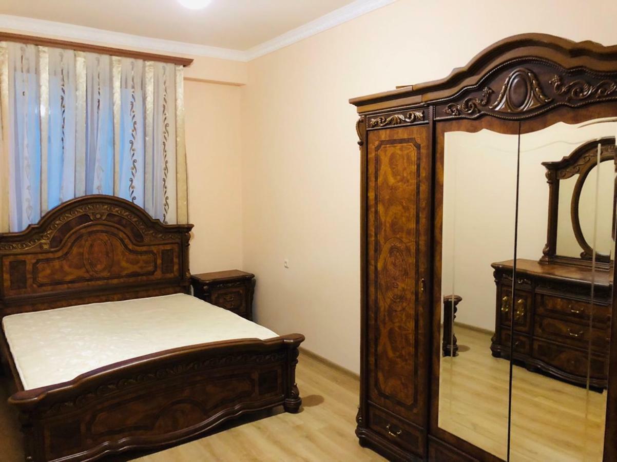 Holiday Inn Yerevan - Republic Square By Ihg Exteriör bild